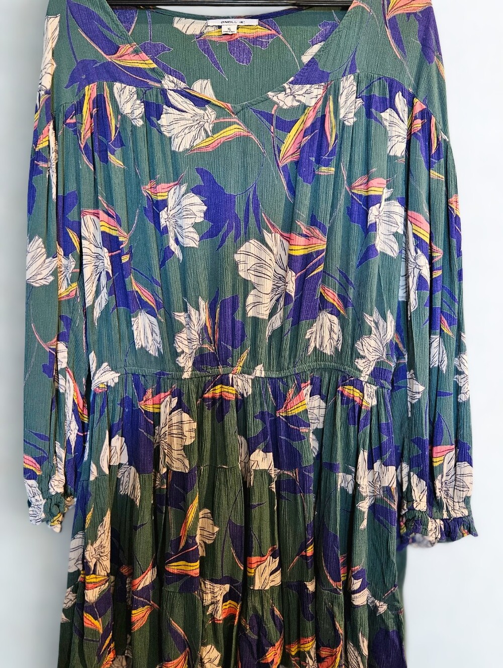 O'Neill Emerald Green Floral Tiered Midi Dress with Purple & White Blooms